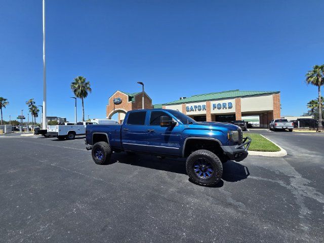 Used 2019 GMC Sierra 2500 SLT w/ Duramax Plus Package AWD/4WD image 2