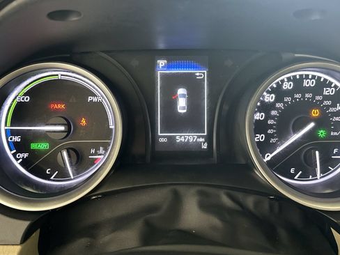 Used 2021 Toyota Camry LE FWD image 15