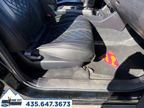 Used 2022 Toyota Tacoma TRD Off-Road w/ Technology Package image 34