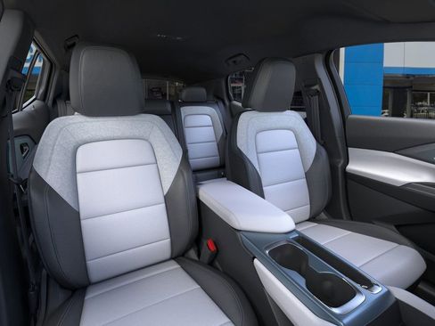 New 2026 Chevrolet Equinox EV LT image 16