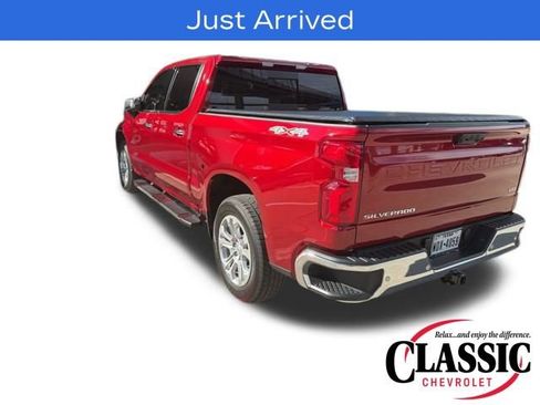 Used 2025 Chevrolet Silverado 1500 LTZ w/ LTZ Convenience Package II image 7