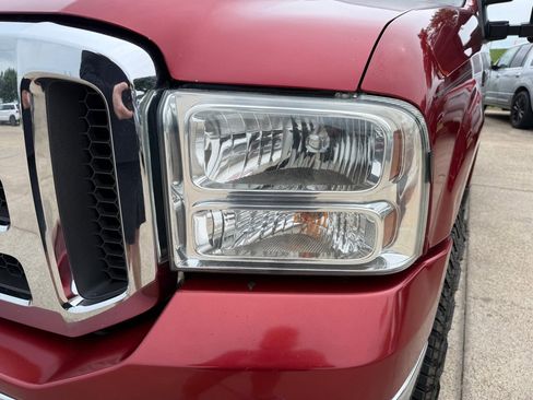 Used 2005 Ford Excursion XLT AWD/4WD image 10