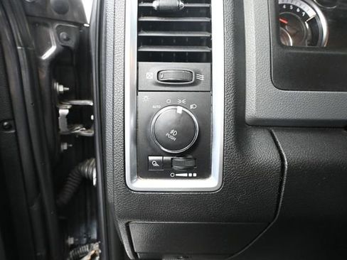 Used 2018 RAM 1500 Big Horn AWD/4WD image 31