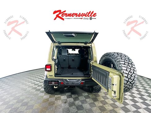 New 2025 Jeep Wrangler Willys image 15