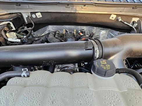 Used 2025 Ford Expedition Active RWD image 22