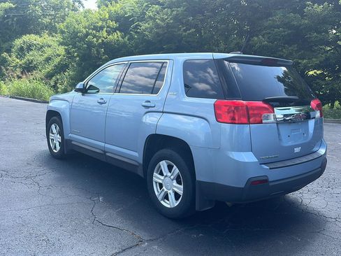 Used 2015 GMC Terrain SLE w/ LPO, Protection Package FWD image 3
