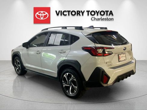 Used 2024 Subaru Crosstrek 2.0i Premium AWD/4WD image 3