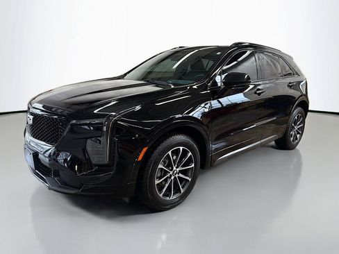 Certified 2024 Cadillac XT4 Sport AWD/4WD image 3