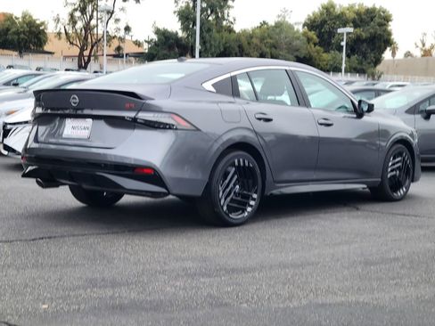 New 2026 Nissan Sentra SR w/ Floor Mat Package image 2