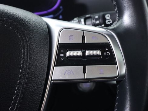 Used 2024 Kia Telluride EX w/ EX Captain's Chair Package FWD image 13
