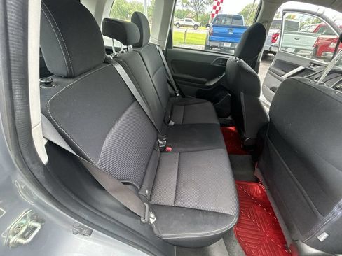 Used 2015 Subaru Forester 2.5i AWD/4WD image 21