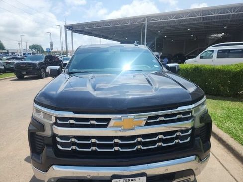 Used 2023 Chevrolet Silverado 1500 LTZ w/ Technology Package AWD/4WD image 6