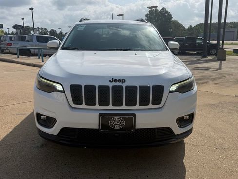 Used 2021 Jeep Cherokee Latitude Plus FWD image 8