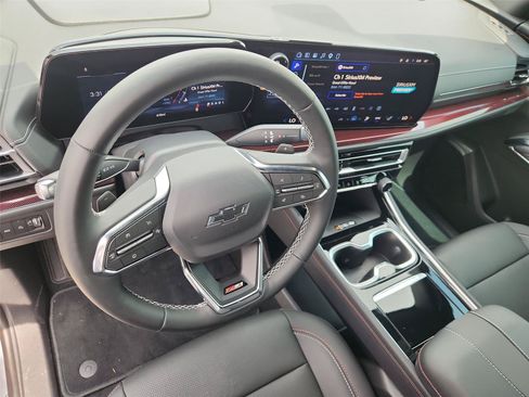 Used 2026 Chevrolet Traverse Z71 w/ Driver Confidence Package AWD/4WD image 10