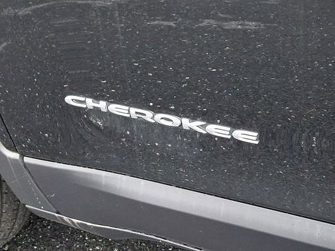 Used 2022 Jeep Cherokee Limited w/ Elite Package image 31