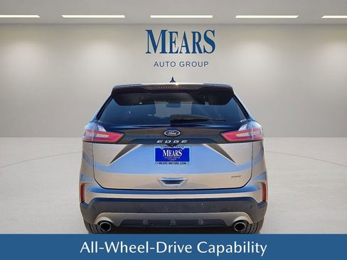 Used 2022 Ford Edge Titanium image 5