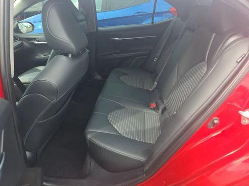 Used 2023 Toyota Camry SE FWD image 8