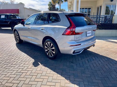 Used 2025 Volvo XC60 B5 Plus image 3