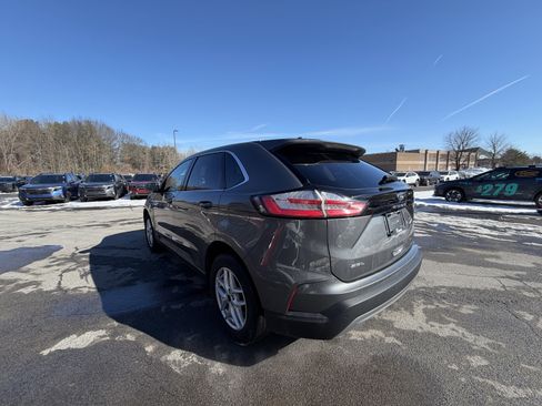 Used 2023 Ford Edge SEL image 8
