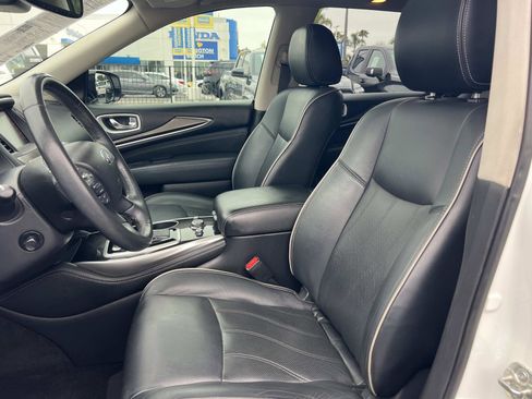 Used 2019 INFINITI QX60 Luxe w/ Essential Package FWD image 20