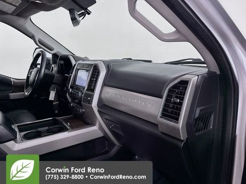 Used 2019 Ford F250 Lariat image 28