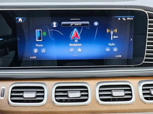 Certified 2024 Mercedes-Benz GLS 450 4MATIC image 41