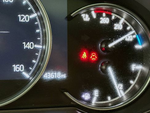 Used 2022 MAZDA CX-9 Carbon Edition image 9