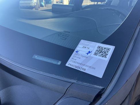 Certified 2024 Toyota Corolla LE image 25