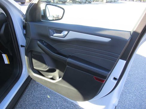 New 2026 Ford Escape Platinum w/ Premium Technology Package image 11