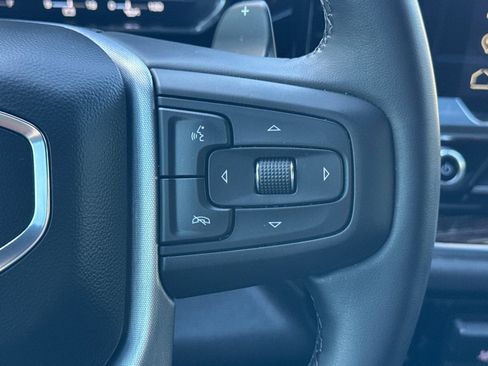 Used 2025 GMC Sierra 1500 Elevation image 36