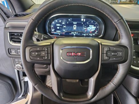 Used 2022 GMC Yukon AT4 AWD/4WD image 26