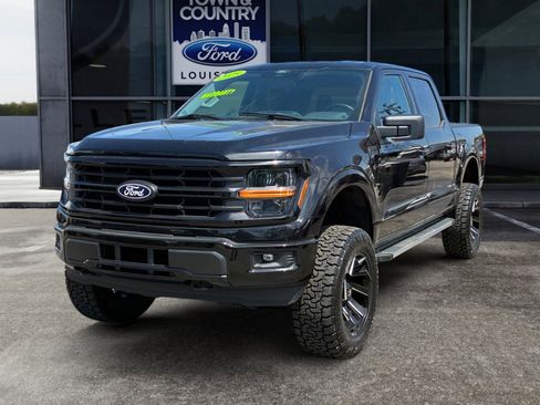 Used 2025 Ford F150 XLT w/ Equipment Group 301A Standard AWD/4WD image 7