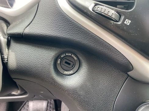 Used 2017 Jeep Cherokee Trailhawk AWD/4WD image 17