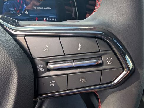 Used 2026 Chevrolet Equinox RS FWD image 17