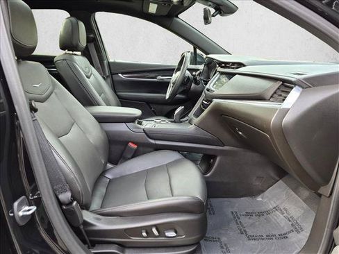 Used 2022 Cadillac XT5 Premium Luxury w/ Technology Package FWD image 20