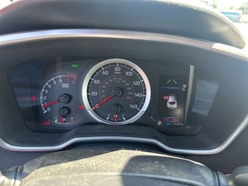 Used 2019 Toyota Corolla SE w/ SE Option Package image 2