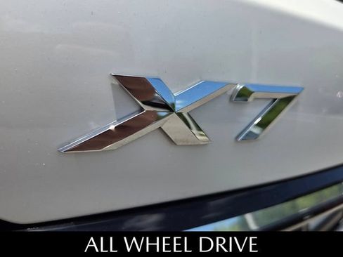 Used 2025 BMW X7 xDrive40i w/ Premium Package AWD/4WD image 12