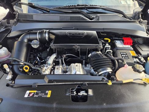 Used 2025 Jeep Compass Latitude image 18