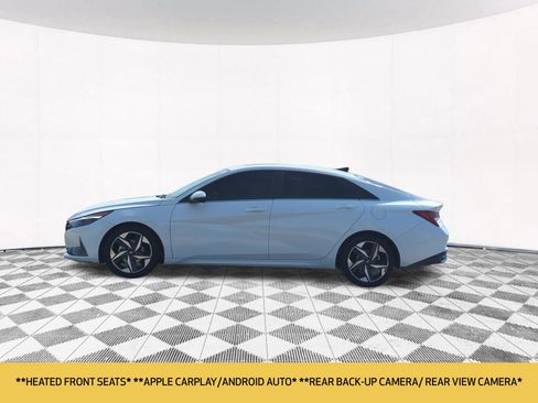 Used 2021 Hyundai Elantra Limited image 2