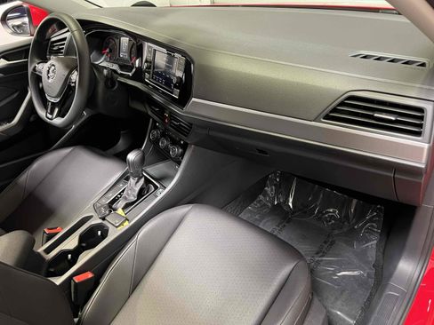 Used 2020 Volkswagen Jetta SE image 28