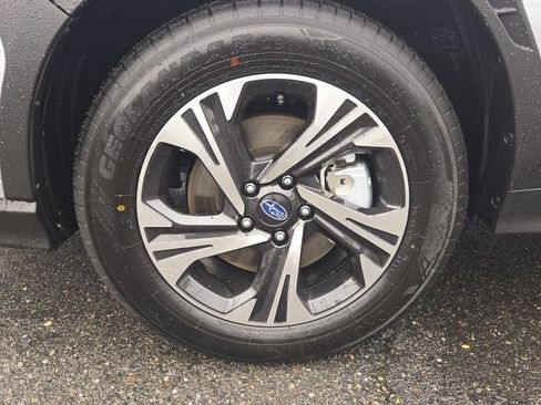 New 2025 Subaru Crosstrek 2.0i Premium image 19