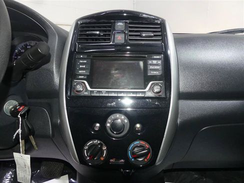 Used 2018 Nissan Versa SV w/ SV Special Edition Package FWD image 36