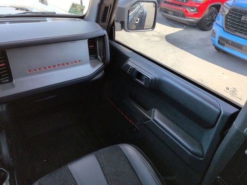 Used 2024 Ford Bronco Raptor w/ Interior Carbon Fiber Pack 6 AWD/4WD image 17
