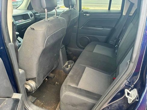 Used 2014 Jeep Patriot Latitude AWD/4WD image 10