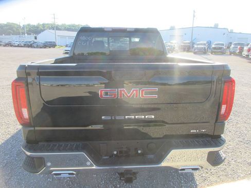 New 2026 GMC Sierra 1500 SLT w/ SLT Premium Plus Package AWD/4WD image 5