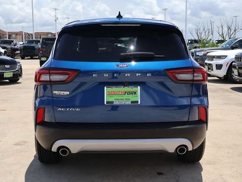 Used 2023 Ford Escape Active FWD image 5