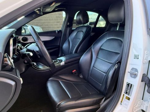 Used 2018 Mercedes-Benz C 300 Sedan w/ Premium Package image 40