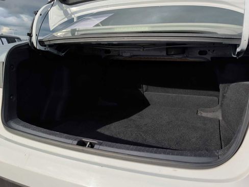 Used 2023 Toyota Corolla LE image 18