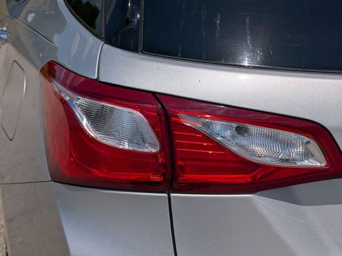 Used 2019 Chevrolet Equinox Premier FWD image 13