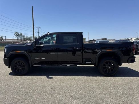 New 2026 GMC Sierra 2500 AT4 w/ AT4 Premium Plus Package AWD/4WD image 5